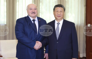 Си Цзинпин се срещна с Александър Лукашенко в Тянцзин