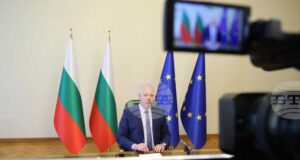 Справедлив и траен мир не може да бъде постигнат без Украйна и Европейския съюз, написа премиерът Желязков в пост в социалната мрежа "Екс"