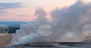 Станция на РИОСВ пътува към района на горящото сметище в Шишманци, към този час димоотделянето в района е редуцирано, съобщиха от пожарната