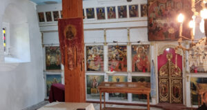 Хора и институции подпомагат със сърце, труд и средства ремонта на 163-годишния храм в Табачка, каза за БТА протойерей Димитър Димитров