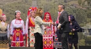 АРМЕНПРЕС: Арменското посолство в България бе удостоено с наградата „Златна монета култура“