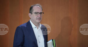 Германия е предотвратила 12 000 незаконни преминавания на границата си, съобщи вътрешният министър