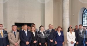Започна честването на 117 години от Независимостта на България с тържествена литургия в храма "Св. 40 мъченици" във Велико Търново