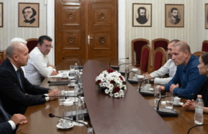 Защо президентът удари по ВМЗ-Сопот в навечерието на инвестицията на „Райнметал“