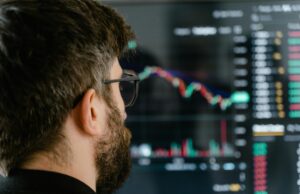 Икономическият растеж вече не стига да покрие амбициите за харчене