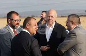 Имаме нужди от предвидимост и изпълняемост на всички инфраструктурни проекти, заяви Росен Желязков при откриването на последния участък от АМ "Европа"