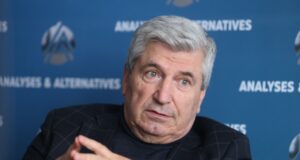 Илиян Василев