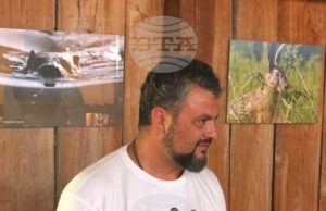 Мечката може да тича с до 50 км в час – не тичайте, не хвърляйте камък, не се снимайте с мечетата, съветва експертът Александър Дуцов