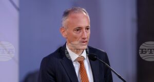 Министър Красимир Вълчев ще се срещне с учители от област Сливен и ще открие STEМ център в спортното училище
