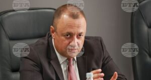 Министърът на регионалното развитие спря смяната на директора на ВиК-Русе, съобщиха от ведомството