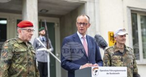 Най-високопоставеният германски военен обеща да защити "всеки сантиметър" от територията на НАТО