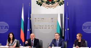 ОБНОВЕНА Независимо че няма единодушие, се надявам да се гласува линия на бедност от 764 лв. за следващата година, каза министър Борислав Гуцанов