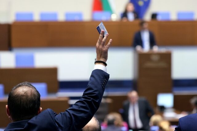 Народното събрание прие на първо четене бюджета на държавното обществено осигуряване за 2025 г.