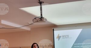 От соларни и вятърни генератори са заети 0,1 процента от земеделските земи, каза Севда Йончева от АПСТЕ