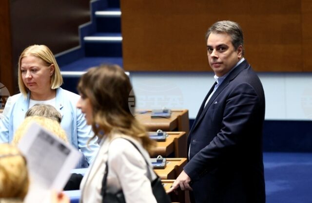 Асен Василев