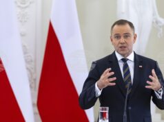 Полша затяга закона за помощите за украинските бежанци