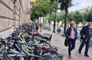 Почти една четвърт от служителите в Германия работят от дома си, сочи изследване на "Ифо"