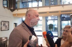 Премиерът Желязков благодари на българския волейболен отбор и каза, че той заслужава да бъде шампион