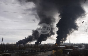 Ракети атакуват Одеса, отекнаха взривове, съобщи кметът на града