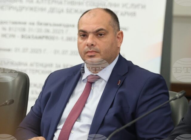 Ст. комисар Николай Кожухаров е реагирал нормално, опитал е да предотврати противообществено деяние, каза зам.-министър Филип Попов