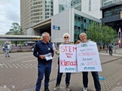 Сто и петдесет четвъртъка протест: баби и дядовци на барикадите в Нидерландия за климата