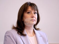 Темата за въвеждане на учебен предмет „Добродетели и религии“ изисква допълнителен обществен дебат, каза омбудсманът Велислава Делчева