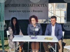 Темите за социалните и финансовите подкрепа и целевите помощи бяха сред акцента в информационна среща за евтото във Видинския ромски квартал “Нов път“