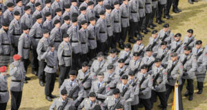 Увеличава се интересът към военната служба в Германия, каза главният инспектор на Бундесвера
