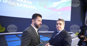 Форумът на „Продължаваме Промяната“: Битка за обновление и срещу всички