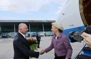 Урсула Фон дер Лайен на летище Пловдив