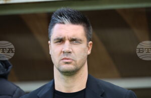 "Направихме прекалено много елементарни грешки", призна наставникът на Ботев (Враца) Тодор Симов след поражението от Локомотив (Пловдив)