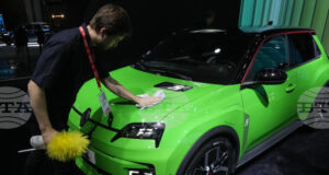 "Рено" надвиши прогнозата за приходите през третото тримесечие с ръст от 6,8 на сто