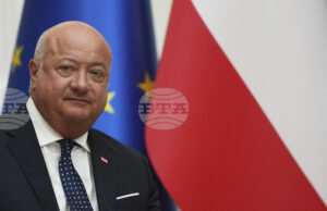 АПА: Австрийският канцлер Щокер ще бъде приет в болница за операция на гърба