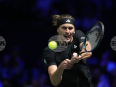 Александър Зверев продължава защитата на титлата си на турнира в Париж Александър Зверев продължава защитата на титлата си на турнира в Париж