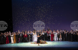 Американската прима балерина Мисти Копланд приключи кариерата си с бляскава гала в Ню Йорк