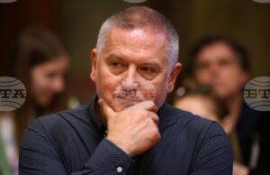 Близо час опашка за автографи от Георги Господинов на фестивала на идеите "Фрийдъм геймс" в Полша