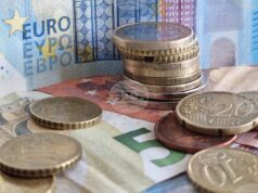 Брутният външен дълг на България е скочил с 20% Брутният външен дълг на България нараства с 20 на сто на годишна основа до 53,6 млрд. евро към края на август, сочат данни на БНБ