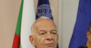 Българският посланик в Румъния Радко Влайков изрази съпричастността на българския народ и държава към Румъния заради експлозията в Букурещ