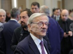 Влизането в еврозоната не е само въпрос на икономика, следващият етап на интеграция ще е обща отбрана, каза за БТА бившият австрийски канцлер Волфганг Шусел