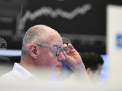 Водещите борсови индекси в Европа закриха в червено последната за седмицата сесия Водещите борсови индекси в Европа закриха в червено последната за седмицата сесия