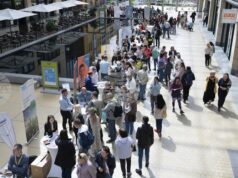 Германия отчете през октомври с 120 000 безработни повече, отколкото преди година Германия отчете през октомври с 120 000 безработни повече, отколкото преди година