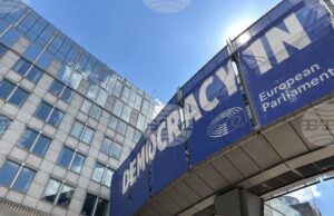 Групата "Обнови Европа" в ЕП ще изпрати мисия в България, свързана с върховенството на закона Групата "Обнови Европа" в ЕП ще изпрати мисия в България, свързана с върховенството на закона