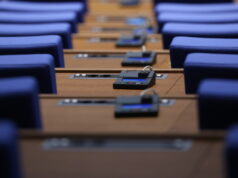 Изслушвания на министри и парламентарен контрол предвижда програмата на парламента