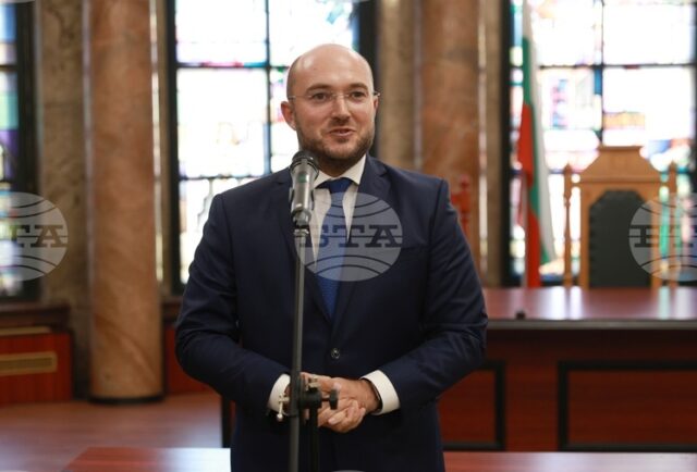 До средата на следващата година България трябва да бъде извадена До средата на следващата година България трябва да бъде извадена от "Сивия списък", каза министър Георги Георгиев