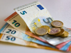 Държавните служители сами да поемат разходите за осигуровки, призова Фискалният съвет Дръжте пари в брой под ръка заради евентуални кибератаки, съветват в Нидерландия