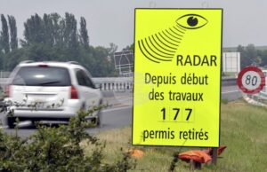 Европейски нюзрум: ЕС прави по-строги правилата за шофьорските книжки в опит да намали пътните инциденти Европейски нюзрум: ЕС прави по-строги правилата за шофьорските книжки в опит да намали пътните инциденти