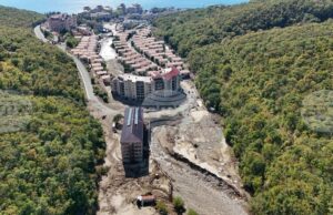 Електрозахранването във вилното селище Елените още не е възстановено по тяхно искане, каза енергийният министър