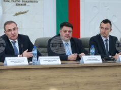 И семейството, и институциите са отговорни за насилието при подрастващите, коментираха министри и експерти на кръгла маса „Детство без насилие“ И семейството, и институциите са отговорни за насилието при подрастващите, коментираха министри и експерти на кръгла маса „Детство без насилие“
