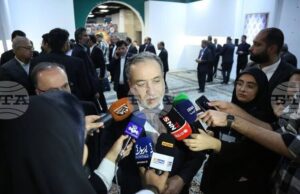 ИРНА: Иранският външен министър заяви, че икономическата дипломация е единственият начин за справяне със санкциите