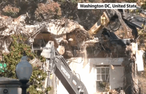 Източното крило на Белия дом отиде в историята заради бална зала, която Тръмп пожела Източното крило на Белия дом отиде в историята заради бална зала, която Тръмп пожела